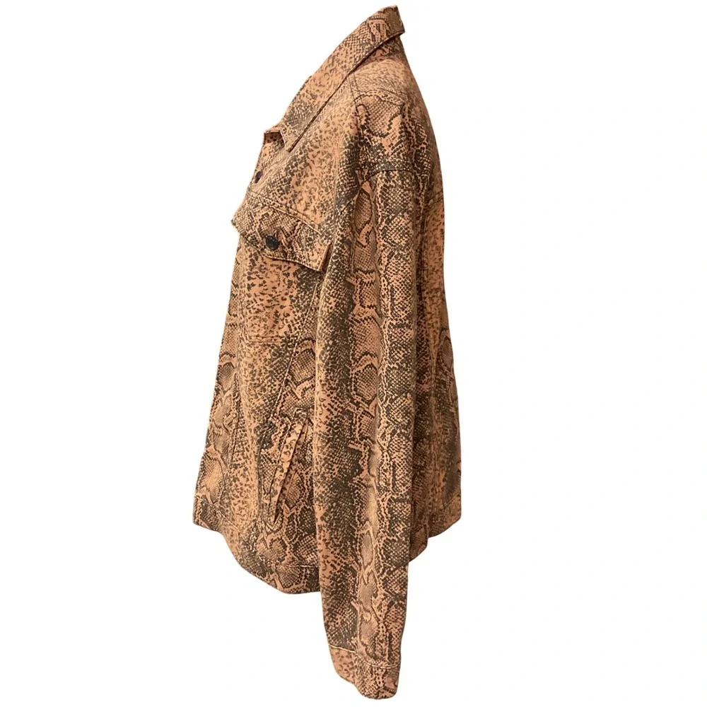 Free People Women's Snake Printed Collared Skin Trucker Jean Jacket Size Large - Picture 14 of 14